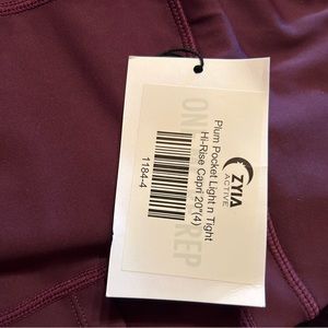 Zyia Plum Pocket Light and Tight High Rise Capri